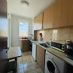 широк център варна15 минути до центъра