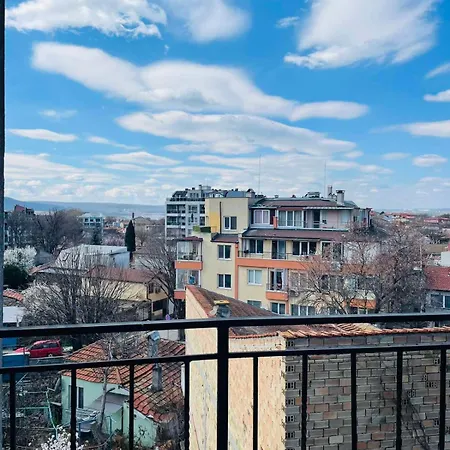 Апартаменты широк център варна15 минути до центъра *